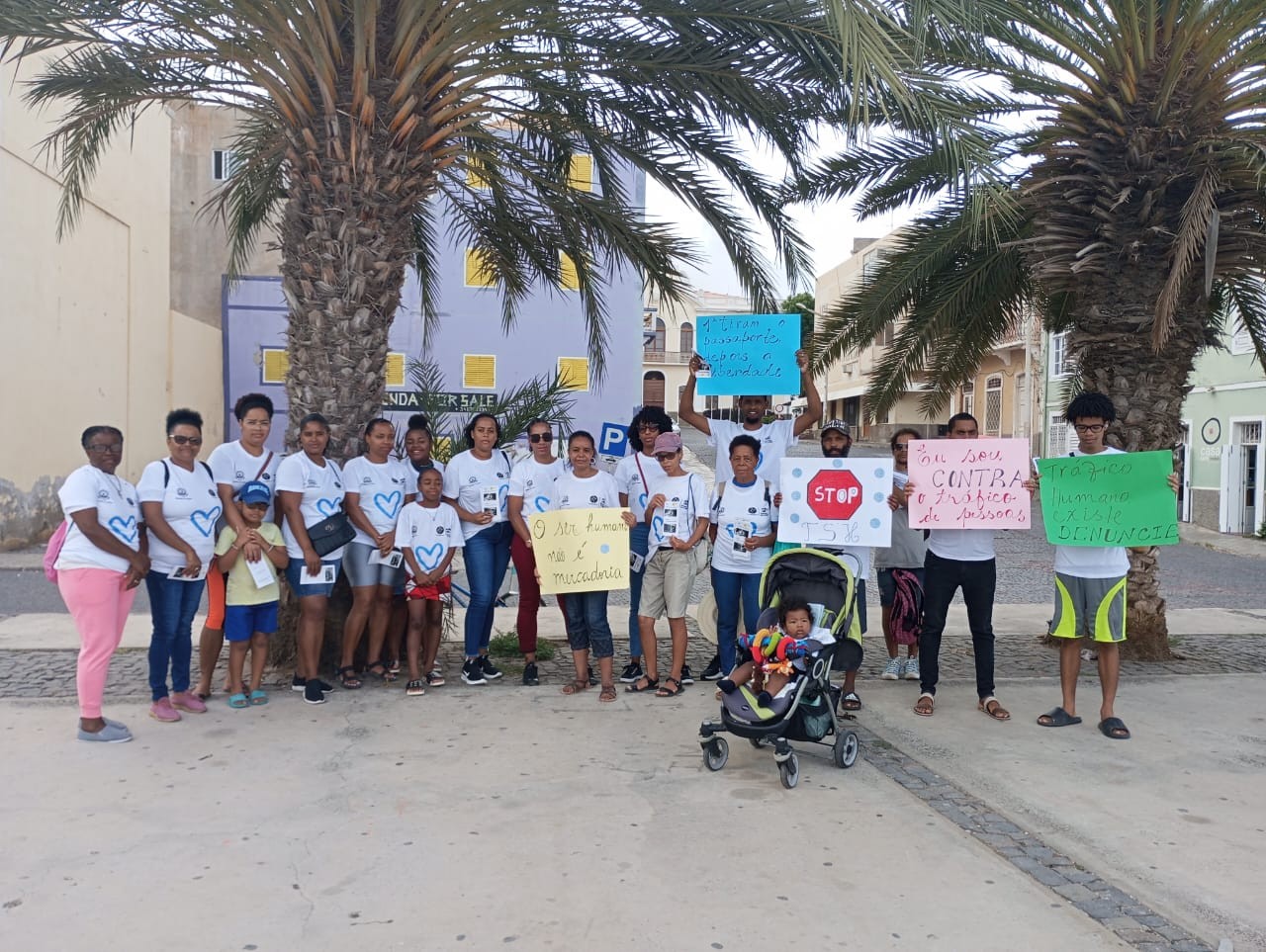 2023.07.30-Dia-Mundial-de-Combate-ao-Trafico-de-Pessoas_Marcha-Mindelo_14.jpg