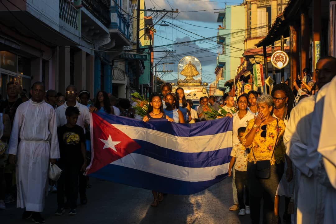 A Igreja em Cuba celebra a Virgen de la Caridad del Cobre (Nossa Senhora da Caridade do Cobre)