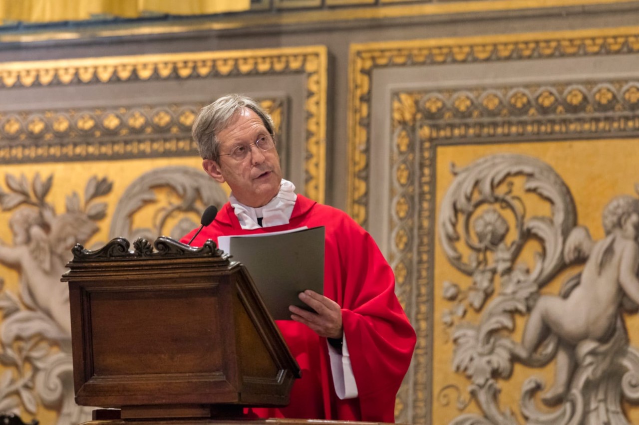 Los médicos católicos se consagran al Sagrado Corazón de Jesús.