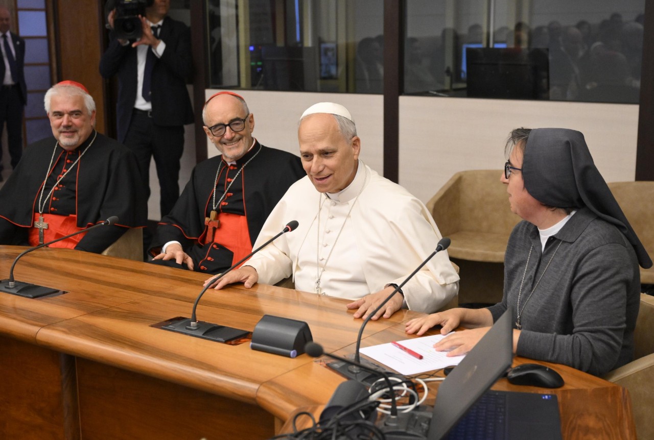 Visit of Pope Leo XIV to the Dicastery for Promoting Integral Human Development 