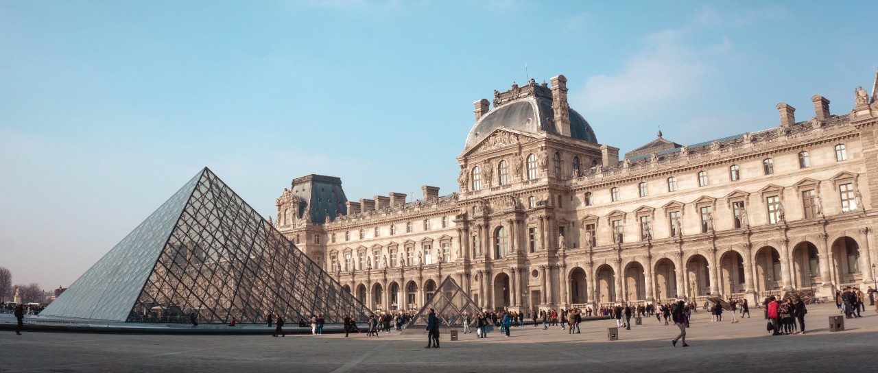 louvre.jpg
